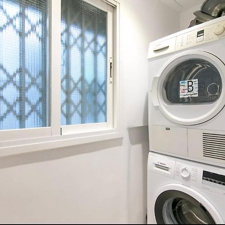 Apartamento Elyo Apartman Barcelona Kültér fotó